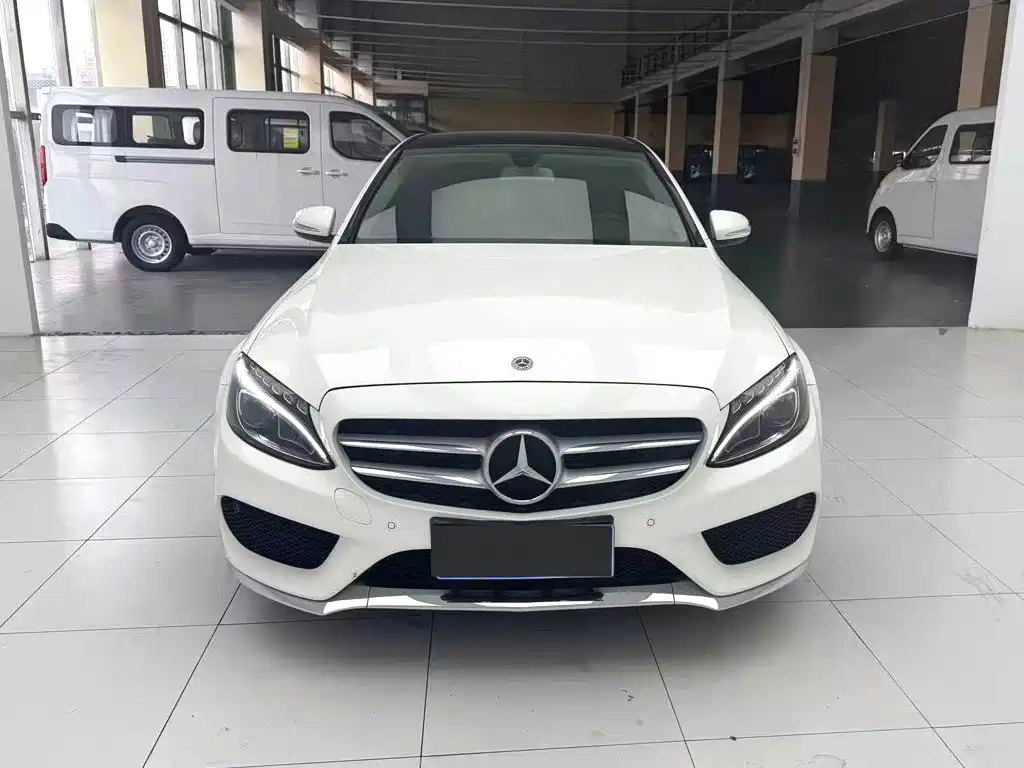 Mercedes-Benz C-Class — миниатюра 2