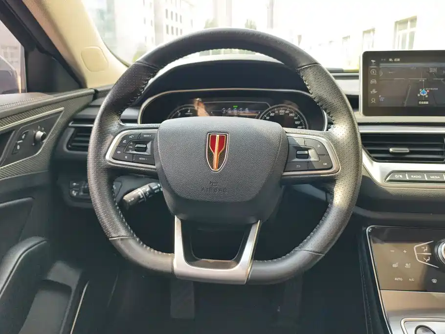 Hongqi Hongqi H5 — миниатюра 15