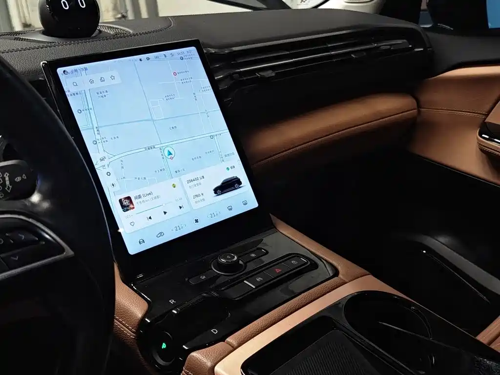 NIO ES8 — миниатюра 14