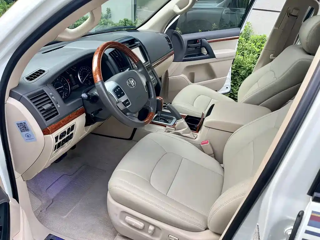 Toyota Land Cruiser — миниатюра 6