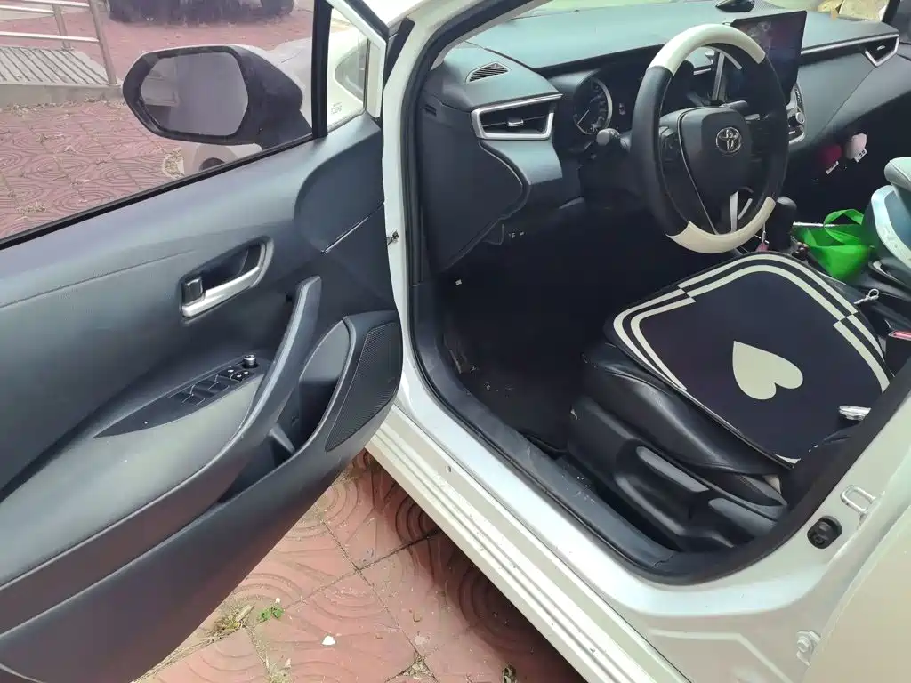 Toyota Corolla — миниатюра 12