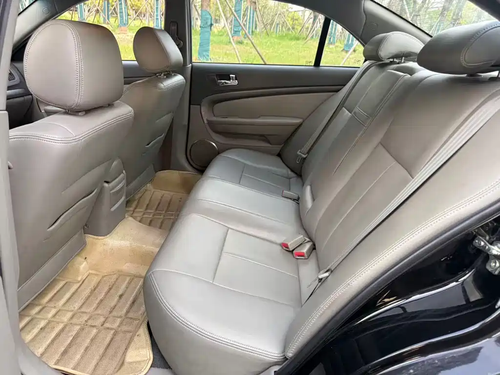 Chevrolet Epica — миниатюра 13