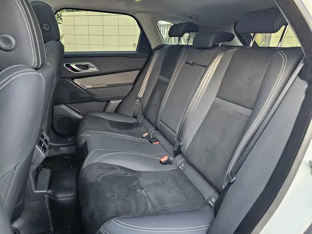 Land Rover Velar — миниатюра 17