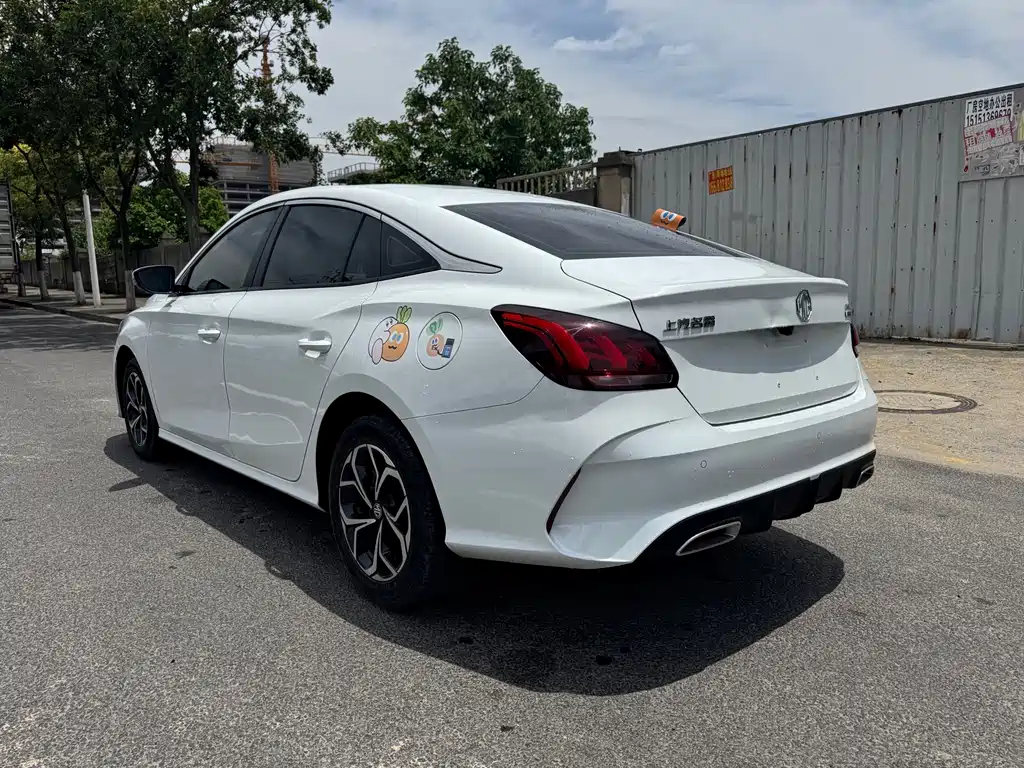 MG MG5 — миниатюра 8