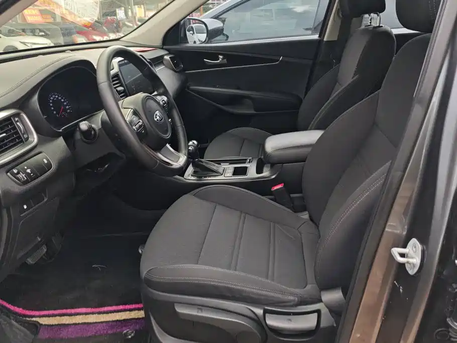 Kia Sorento — миниатюра 9