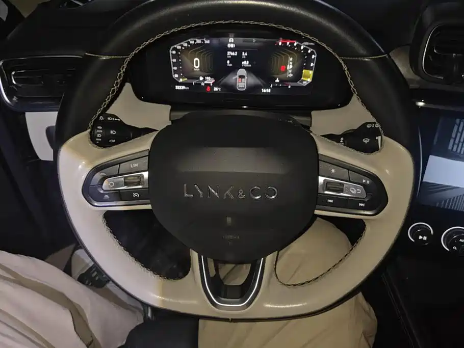 Lynk & Co 02 — миниатюра 15