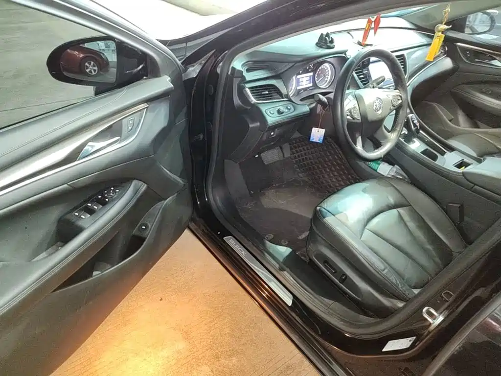Buick LaCrosse — миниатюра 16