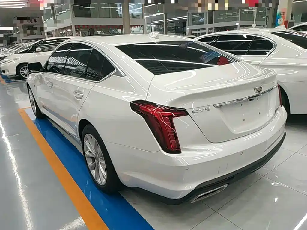 Cadillac CT5 — миниатюра 5