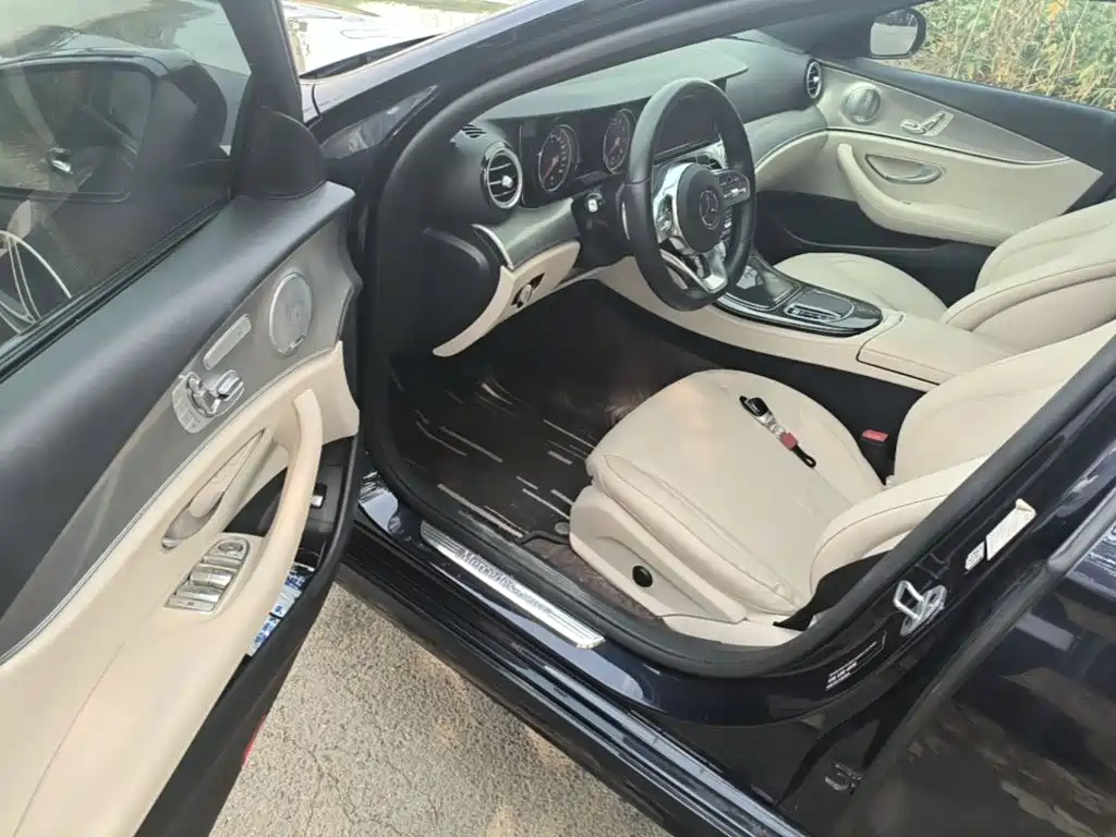 Mercedes-Benz E-Class (Import) — миниатюра 16