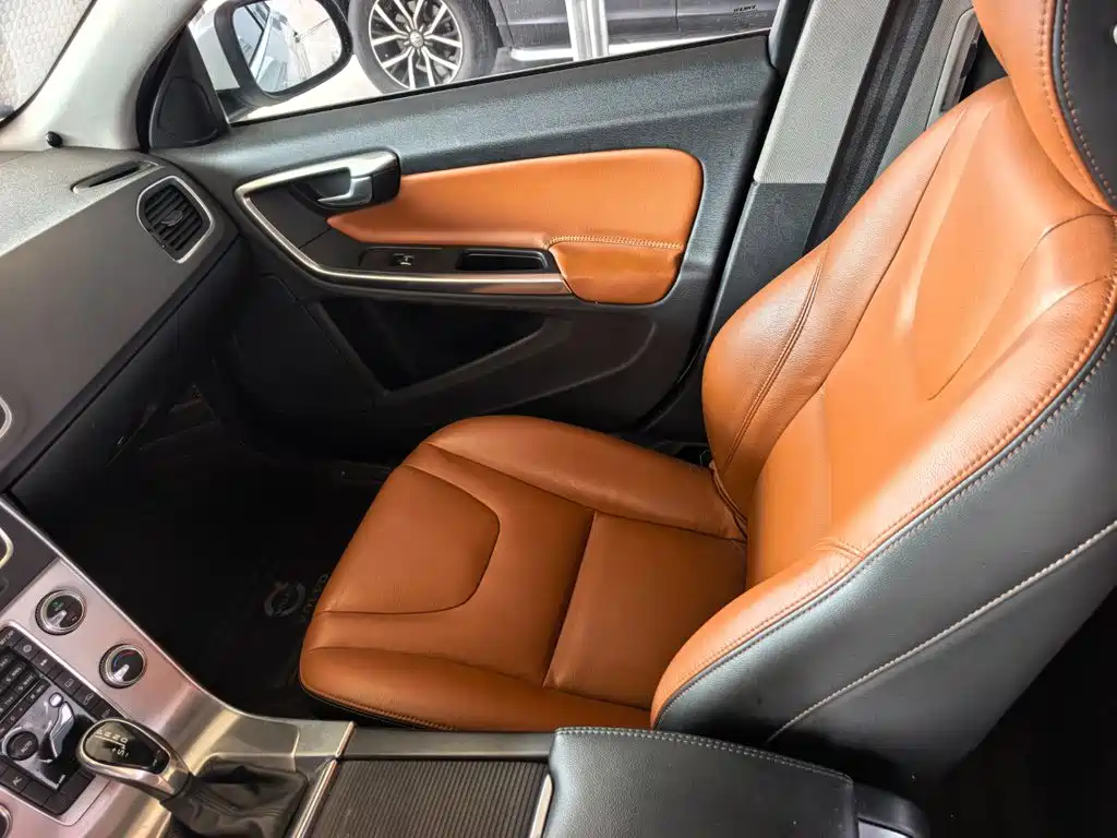Volvo S60 — миниатюра 11