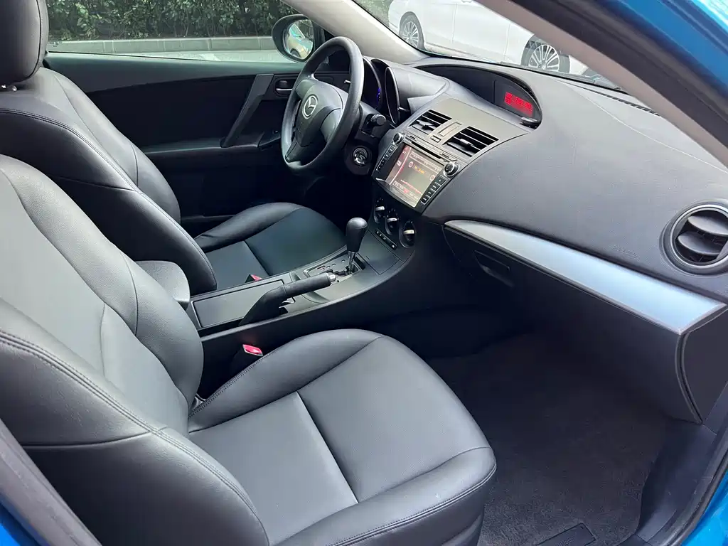 Mazda 3 Xingcheng — миниатюра 11