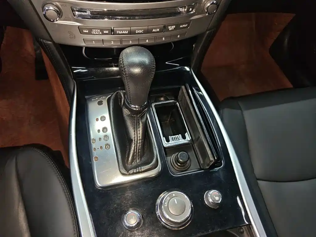Infiniti Q70 — миниатюра 14