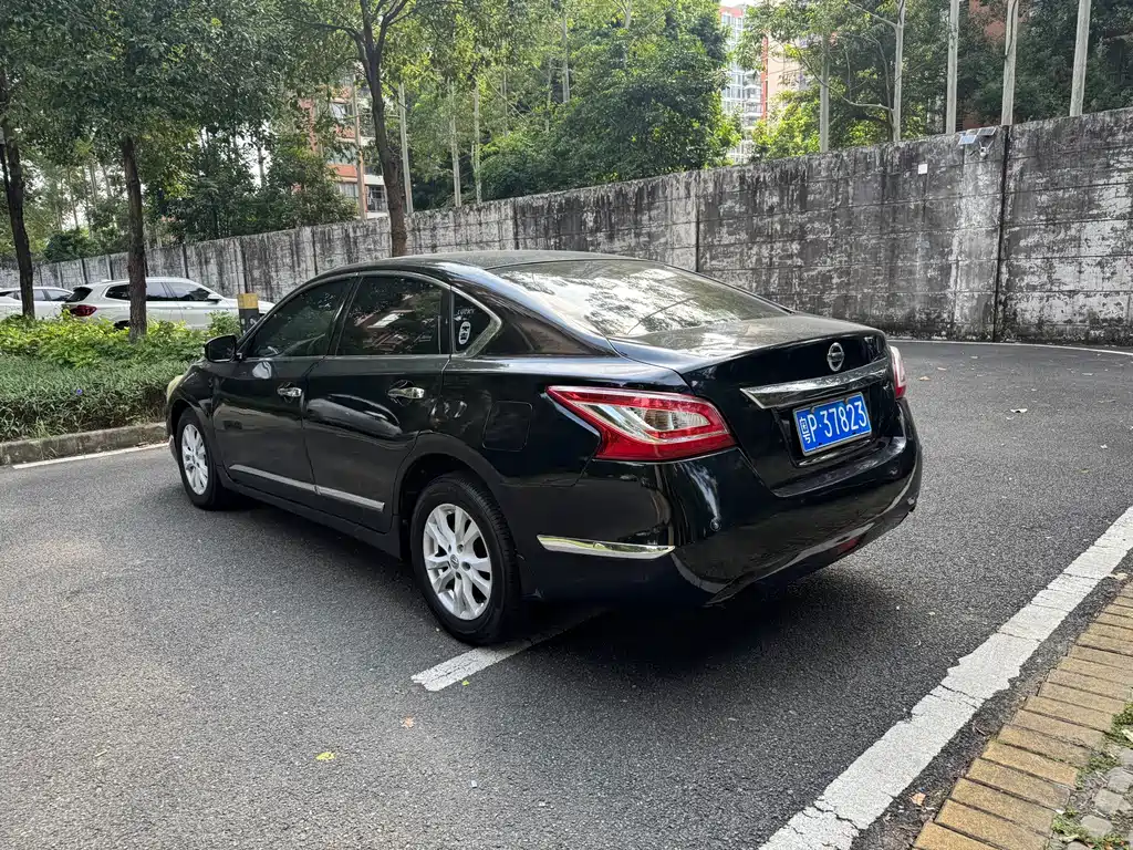 Nissan Teana — миниатюра 7