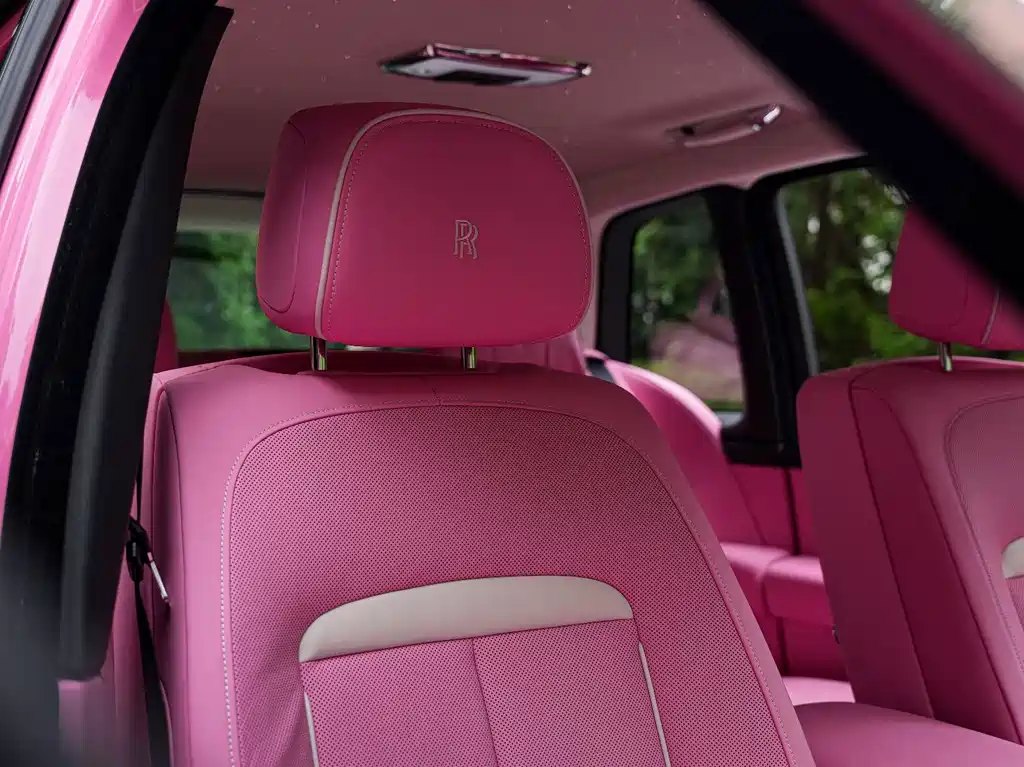 Rolls-Royce Cullinan — миниатюра 21