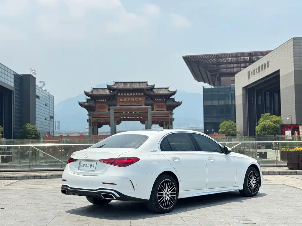 Mercedes-Benz C-Class — миниатюра 9