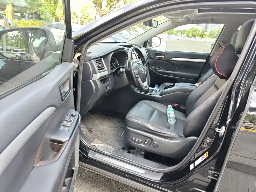 Toyota Highlander — миниатюра 17