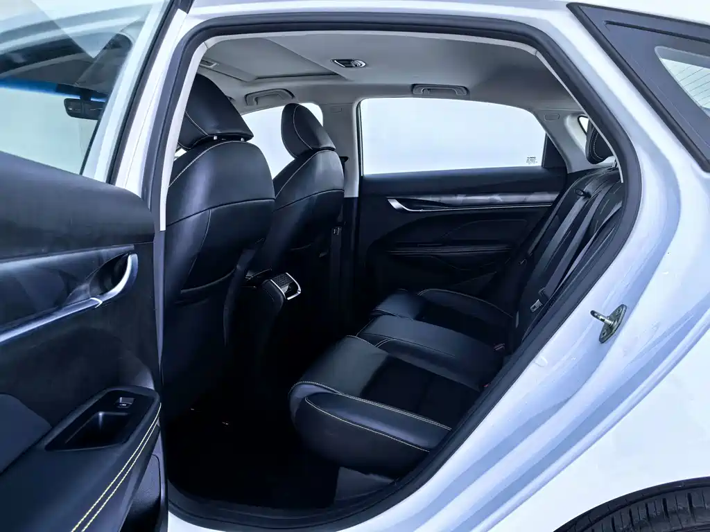 Geely Binrui — миниатюра 7