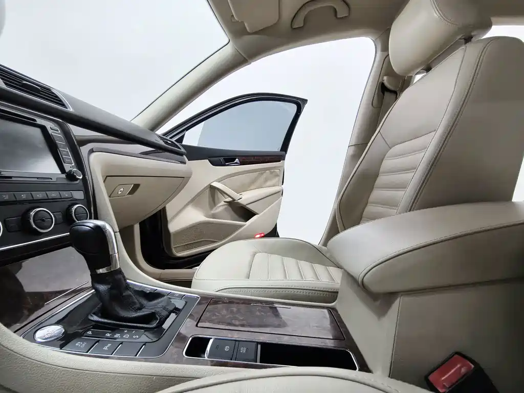Volkswagen Passat — миниатюра 12