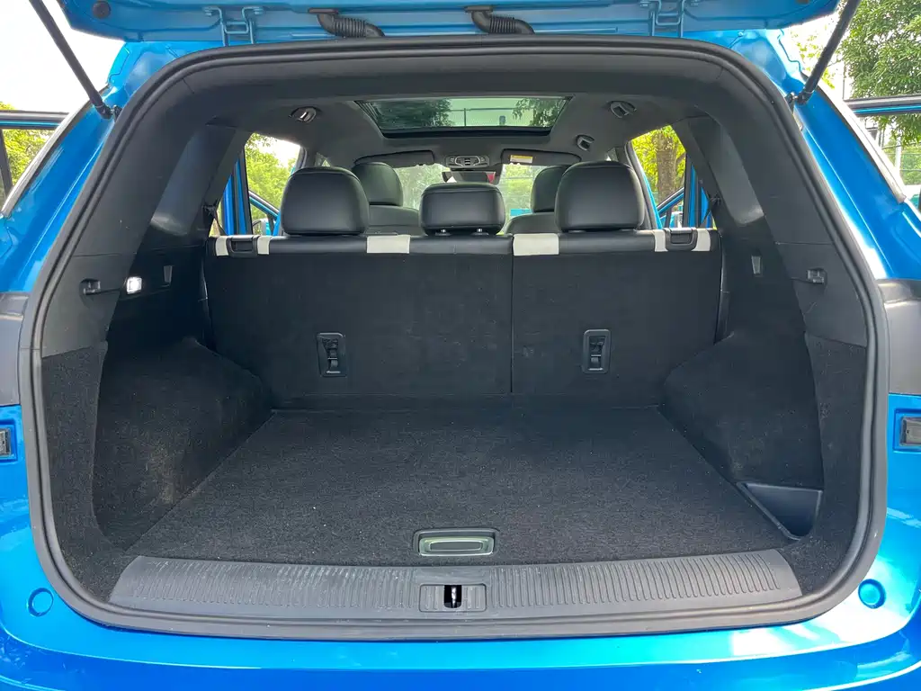 Roewe RX5 MAX — миниатюра 23