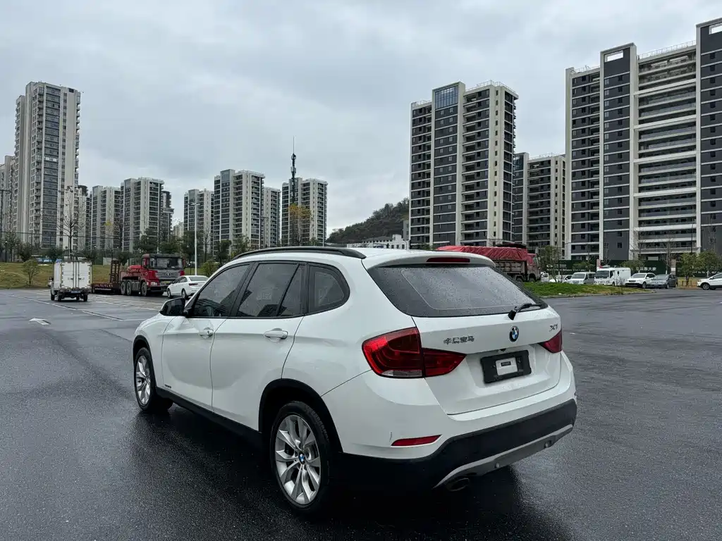 BMW X1 2013 sDrive18i Fashion