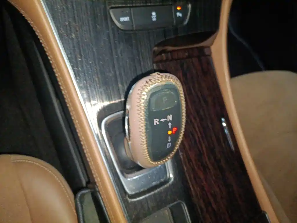 Buick LaCrosse — миниатюра 10