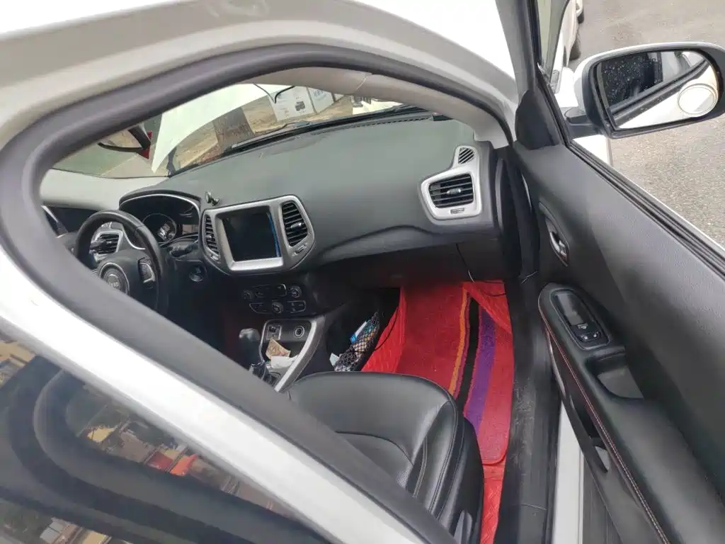 Jeep Compass — миниатюра 19