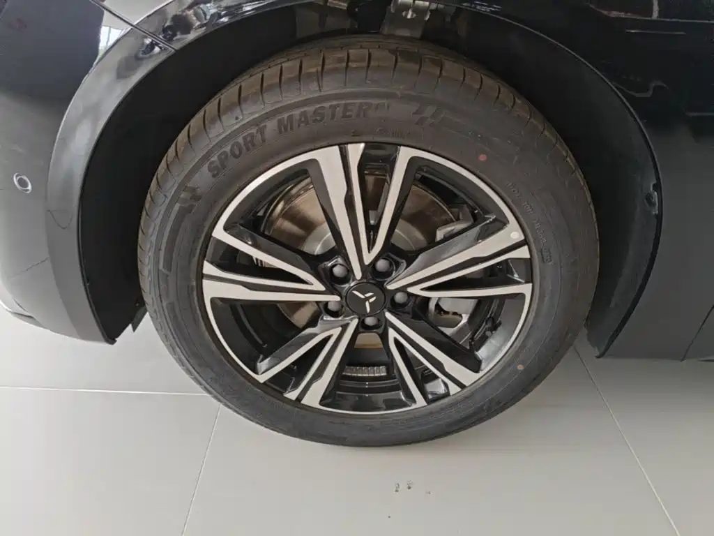 Hongqi Hongqi EH7 — миниатюра 23