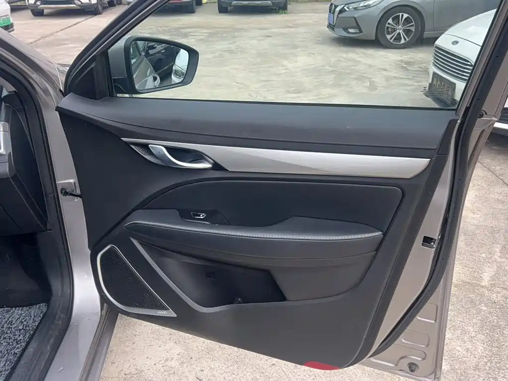 Geely Emgrand — миниатюра 16