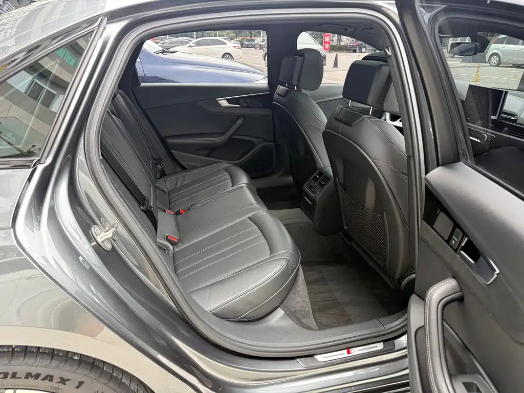 Audi A4L — миниатюра 26
