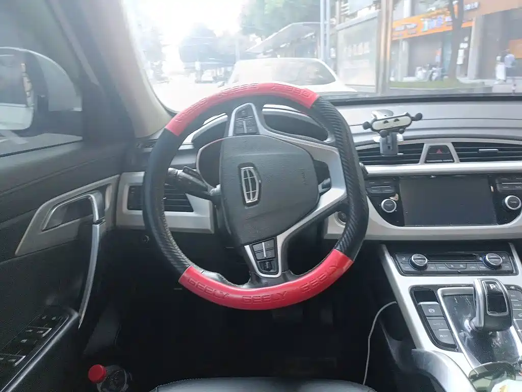 Geely Boyue — миниатюра 6