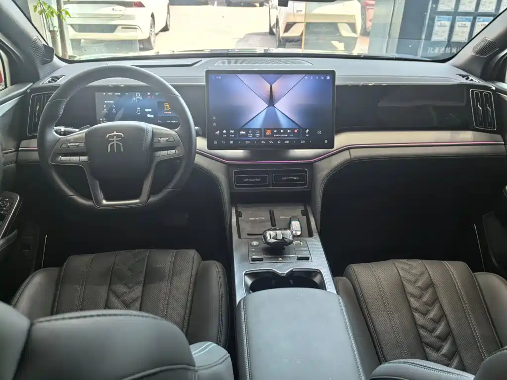 BYD L DM-i — миниатюра 9