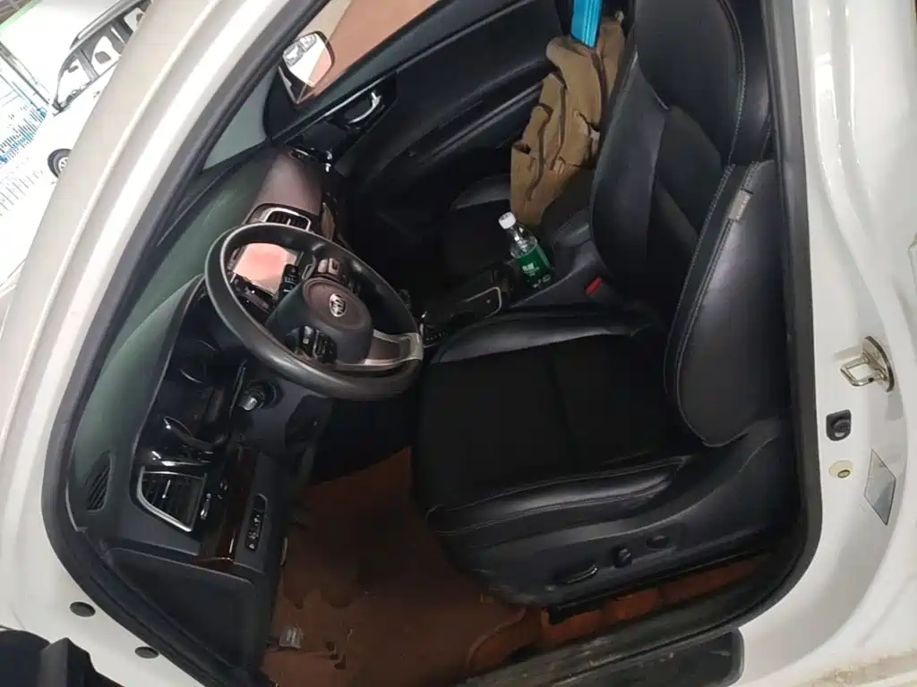Kia K4 — миниатюра 15