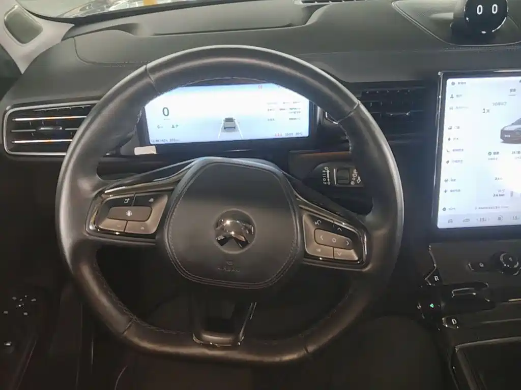 NIO ES6 — миниатюра 11
