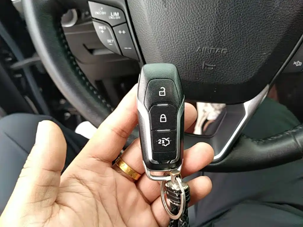 Ford Edge — миниатюра 9