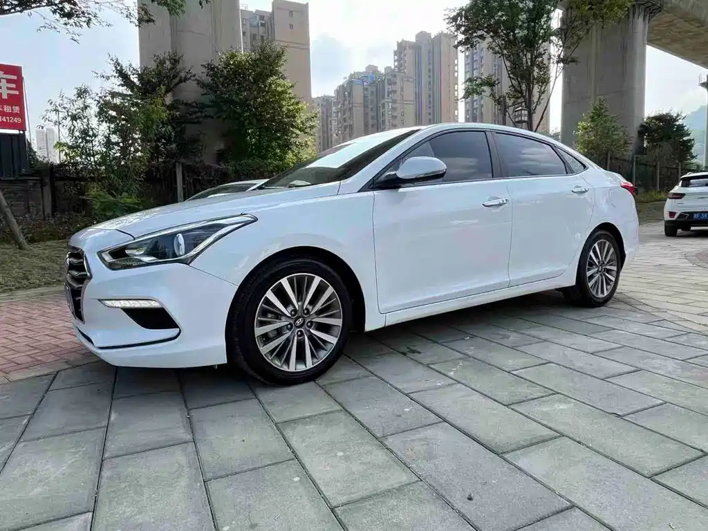 Hyundai Mistra — миниатюра 3