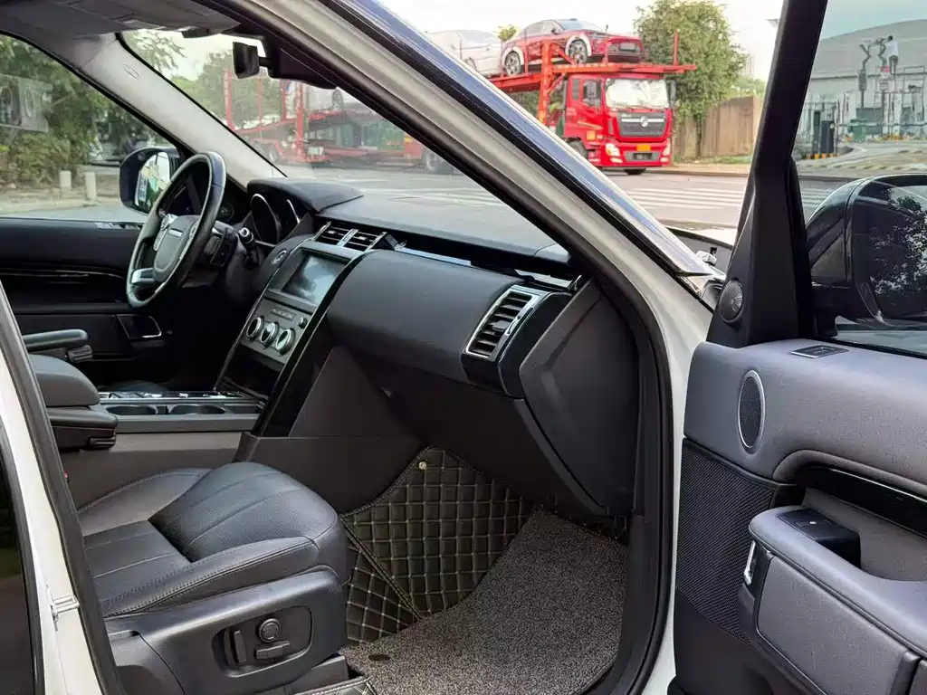Land Rover Discovery — миниатюра 5