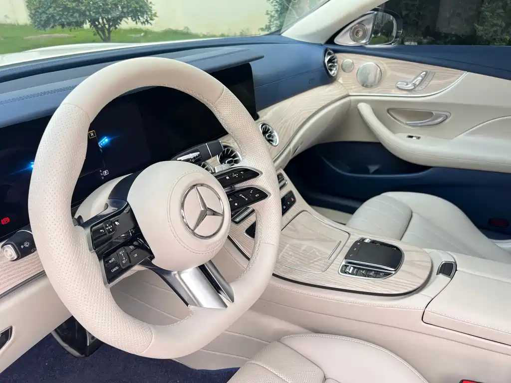 Mercedes-Benz E-Class (Import) — миниатюра 8