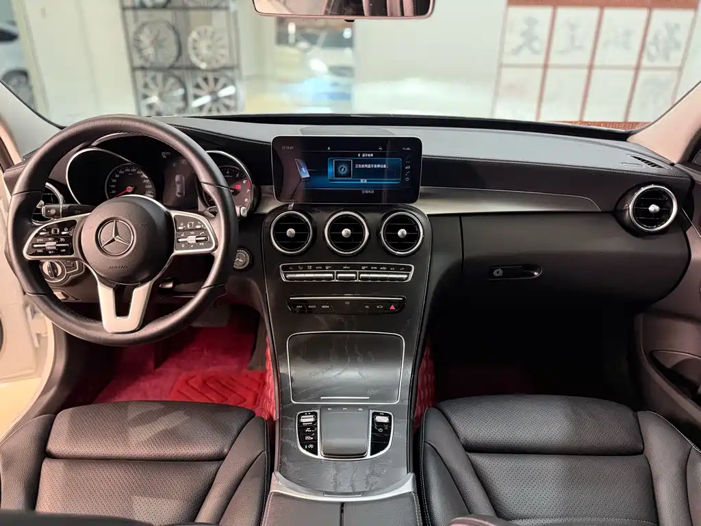 Mercedes-Benz C-Class — миниатюра 16