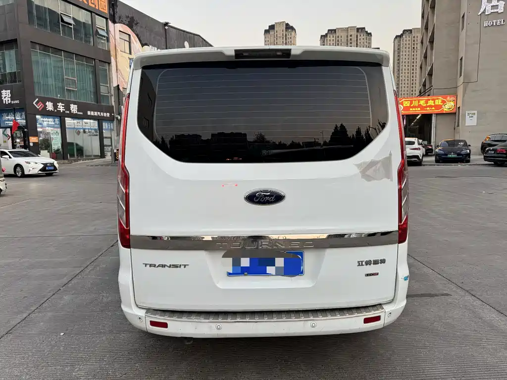Ford Transit — миниатюра 8