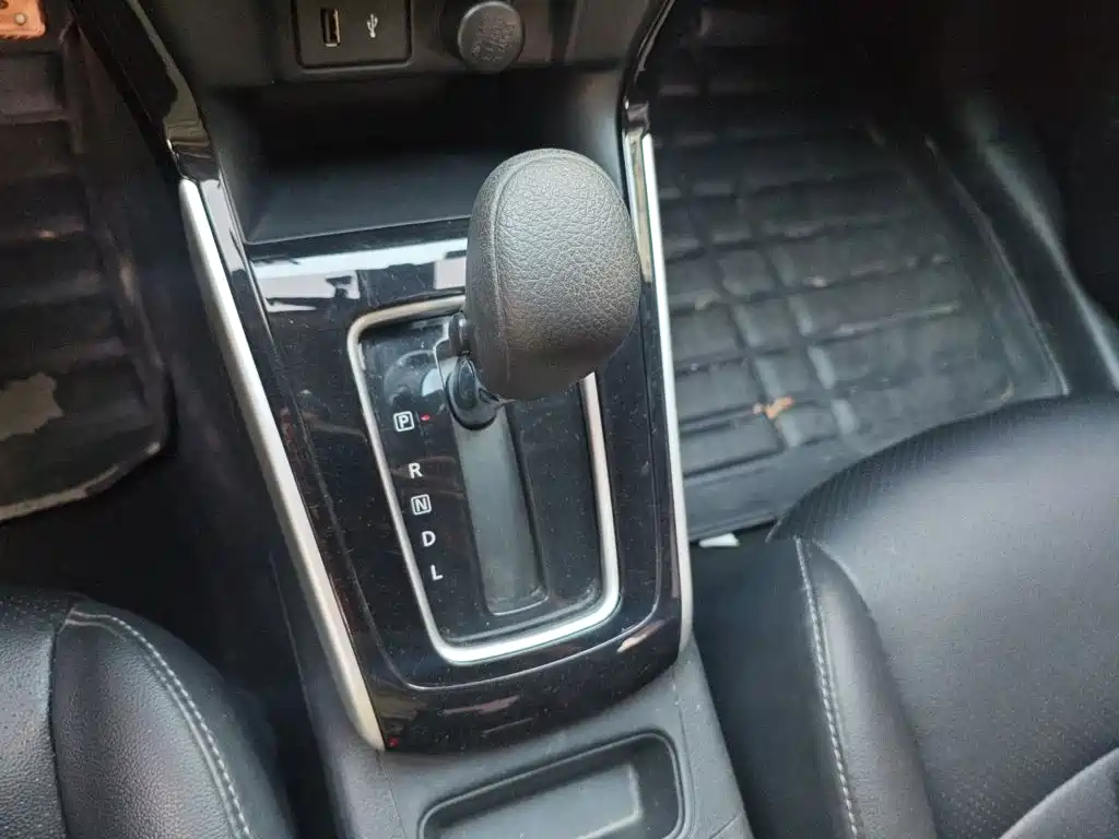 Nissan Sylphy — миниатюра 10