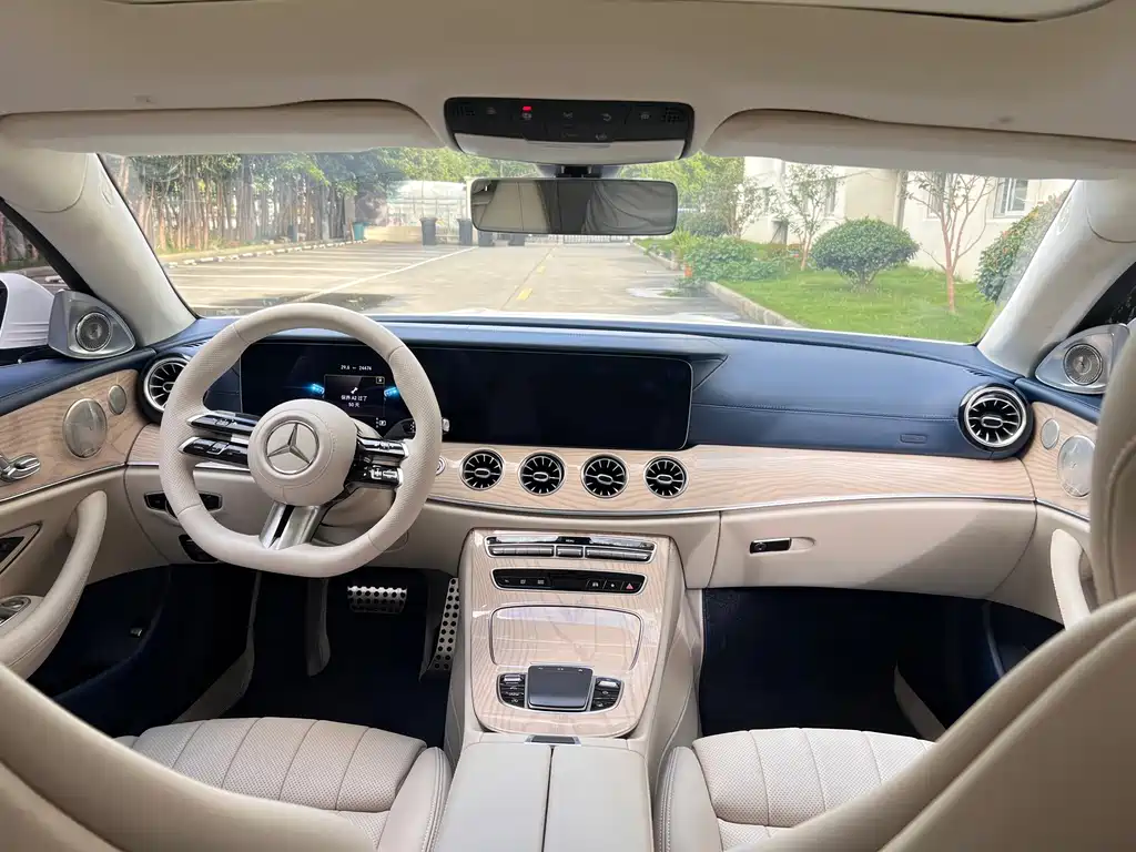 Mercedes-Benz E-Class (Import) — миниатюра 10