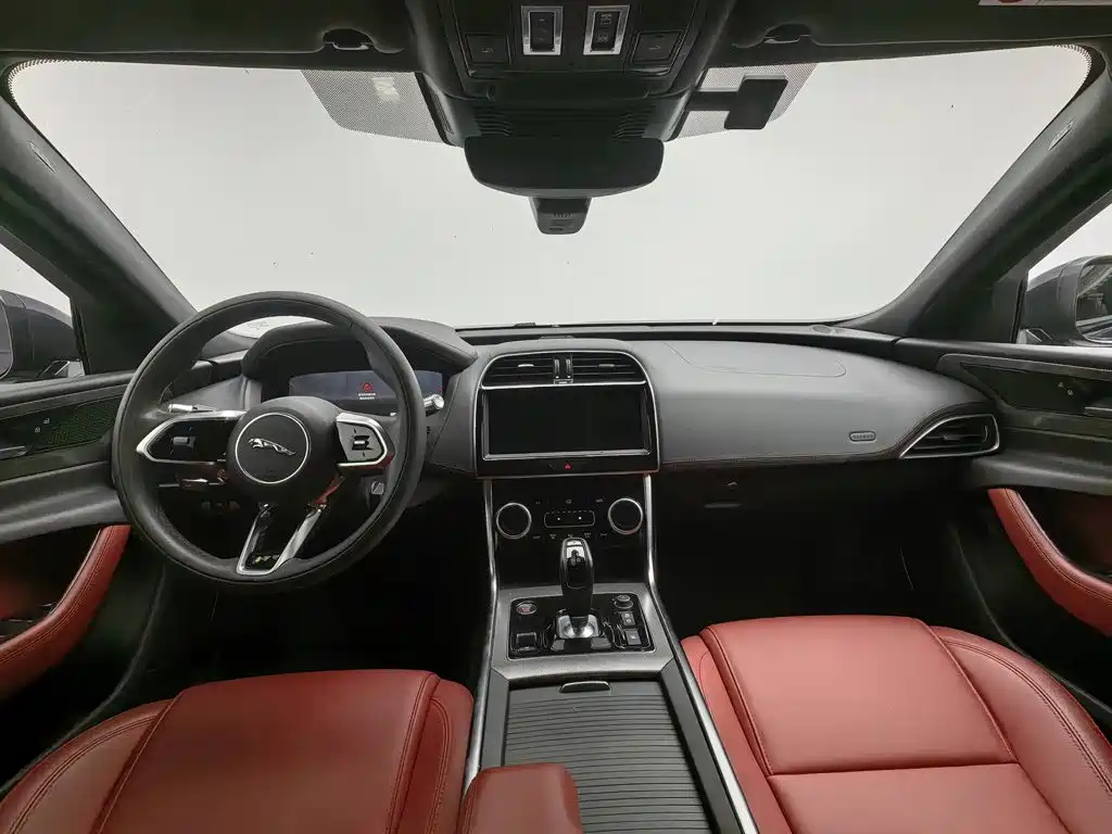 Jaguar XEL — миниатюра 5