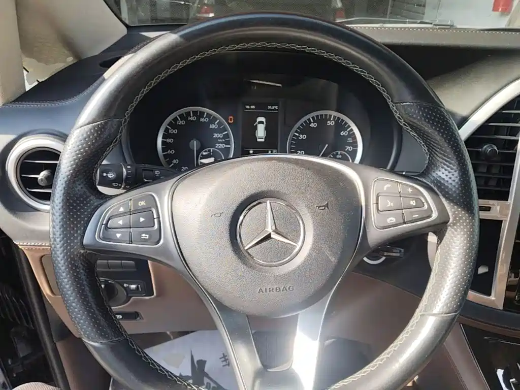 Mercedes-Benz Vito — миниатюра 11
