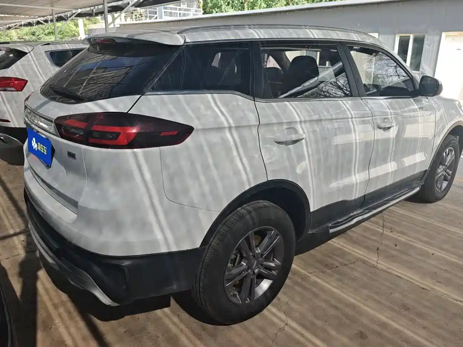 Geely Boyue — миниатюра 3