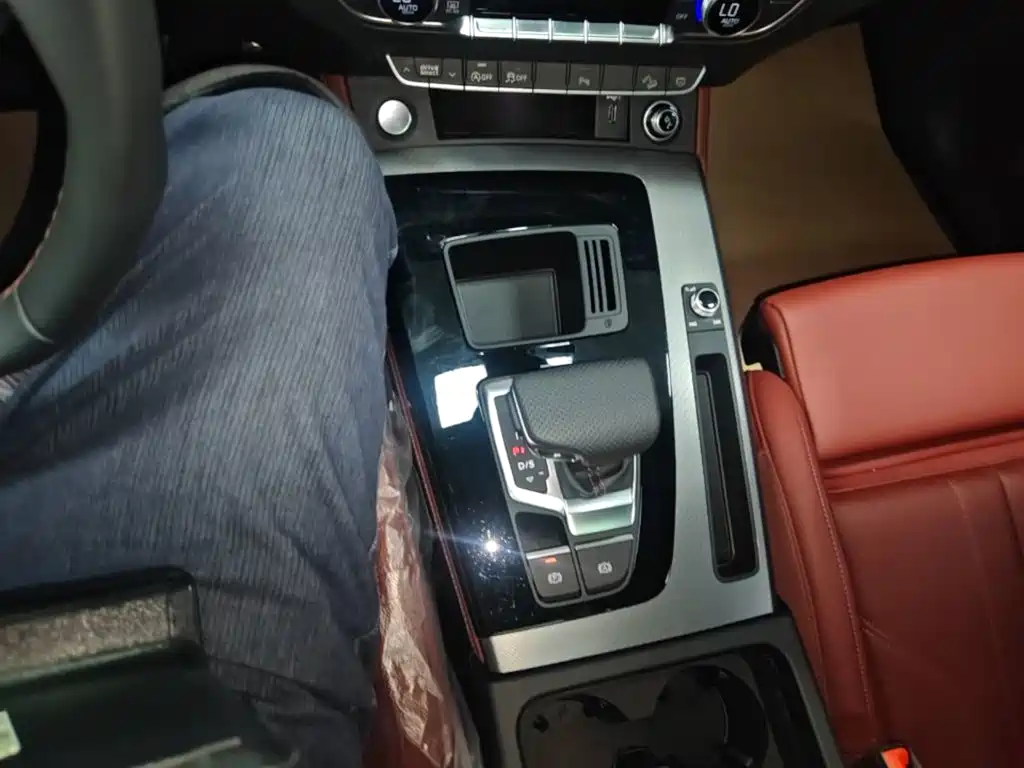 Audi Q5L — миниатюра 14