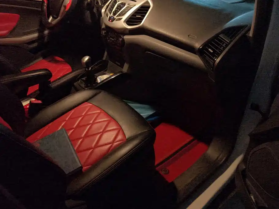 Ford Ecosport — миниатюра 8