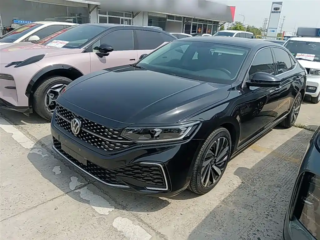 Volkswagen Passat 2022