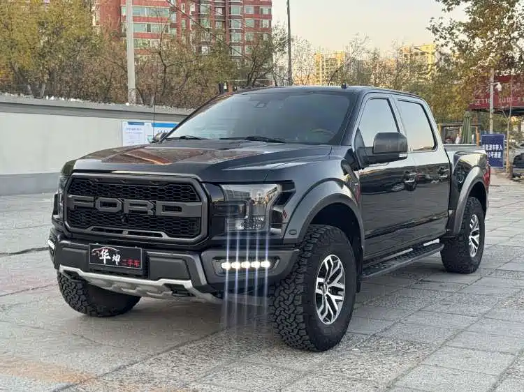 Ford F-150 Raptor