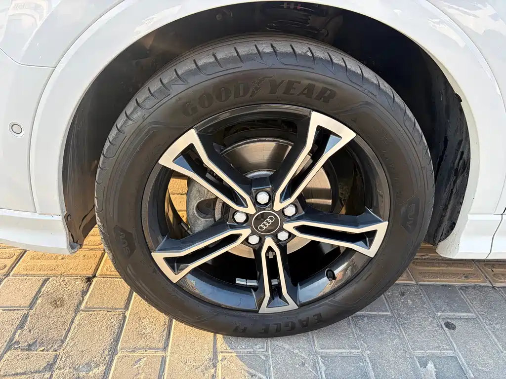 Audi Q3 — миниатюра 5