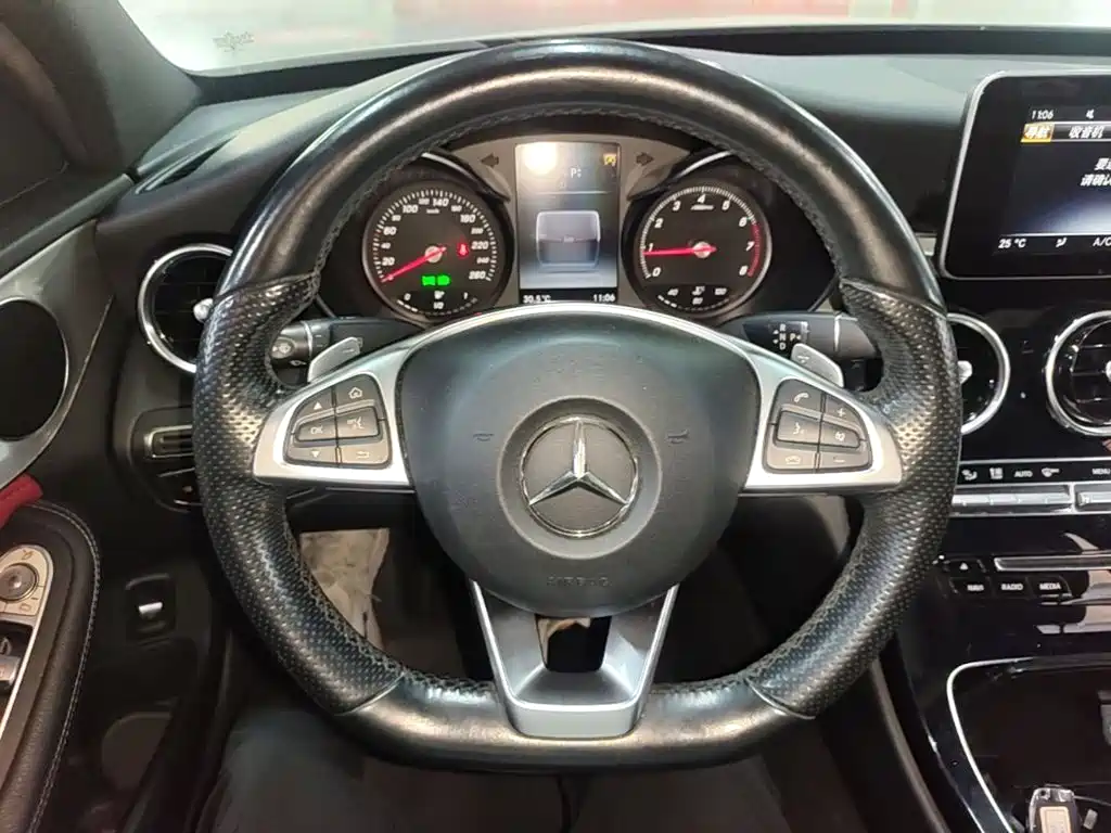 Mercedes-Benz C-Class — миниатюра 11